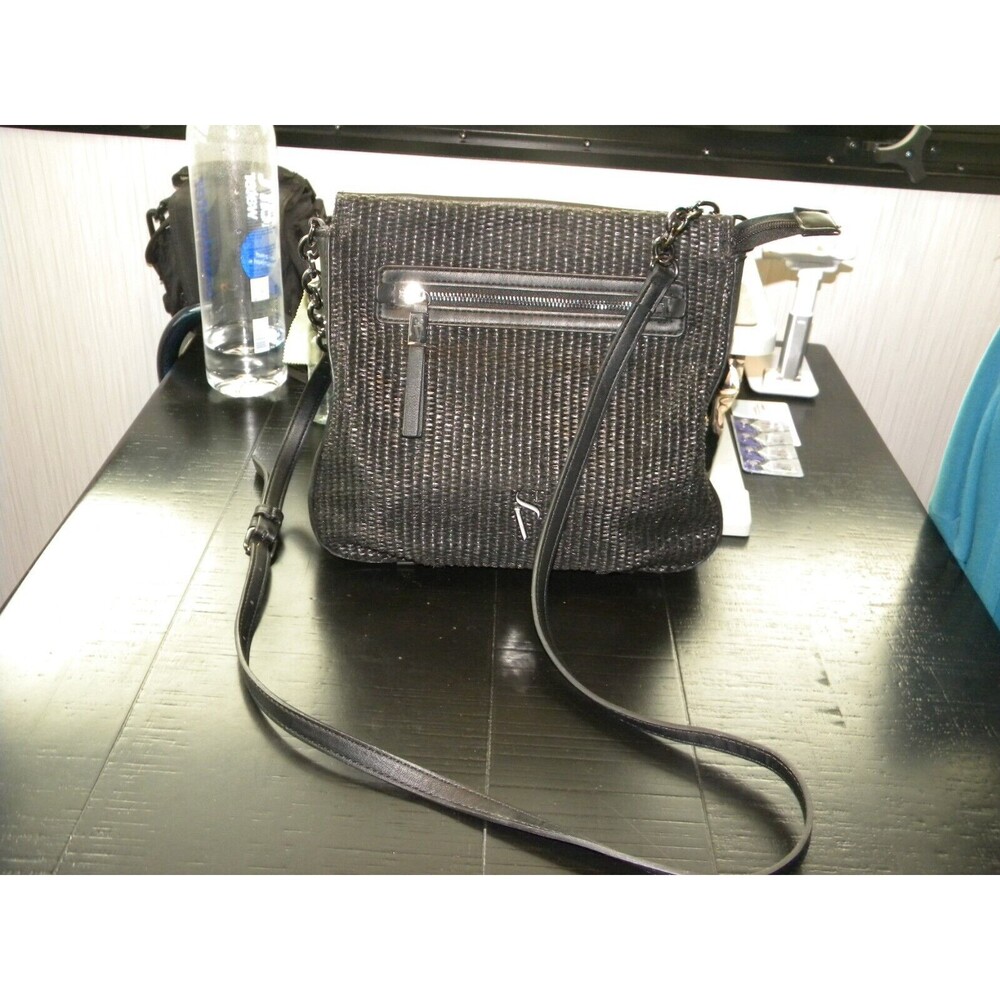 Simply Vera Remsen Crossbody Bag - Picture 2 of 11